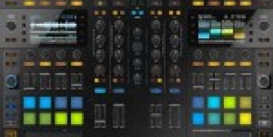 Native Instruments Traktor Kontrol S8